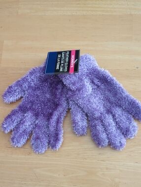 Women's Plush Feather Gloves in Purple